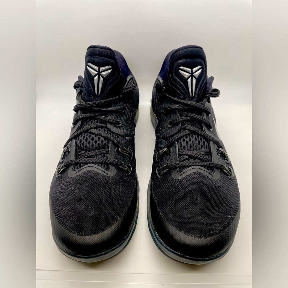 Nike Mens Zoom Kobe Venomenon 5 Basketball Shoes Sneakers 749884-001 Size 8 US